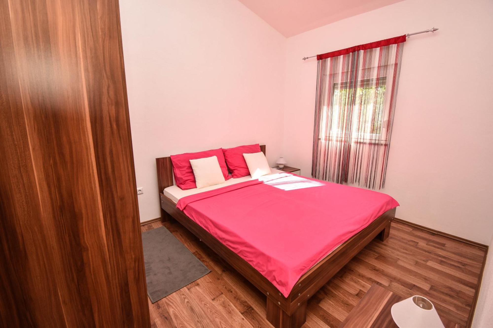 Apartmani Lukic Vir Εξωτερικό φωτογραφία