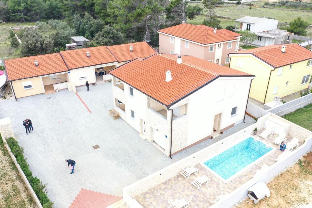 Apartmani Lukic Vir Εξωτερικό φωτογραφία